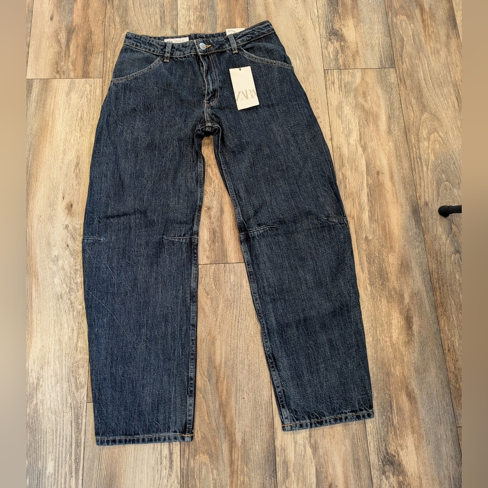 Zara Banana Leg Fit Mid Rise Full Length Jeans